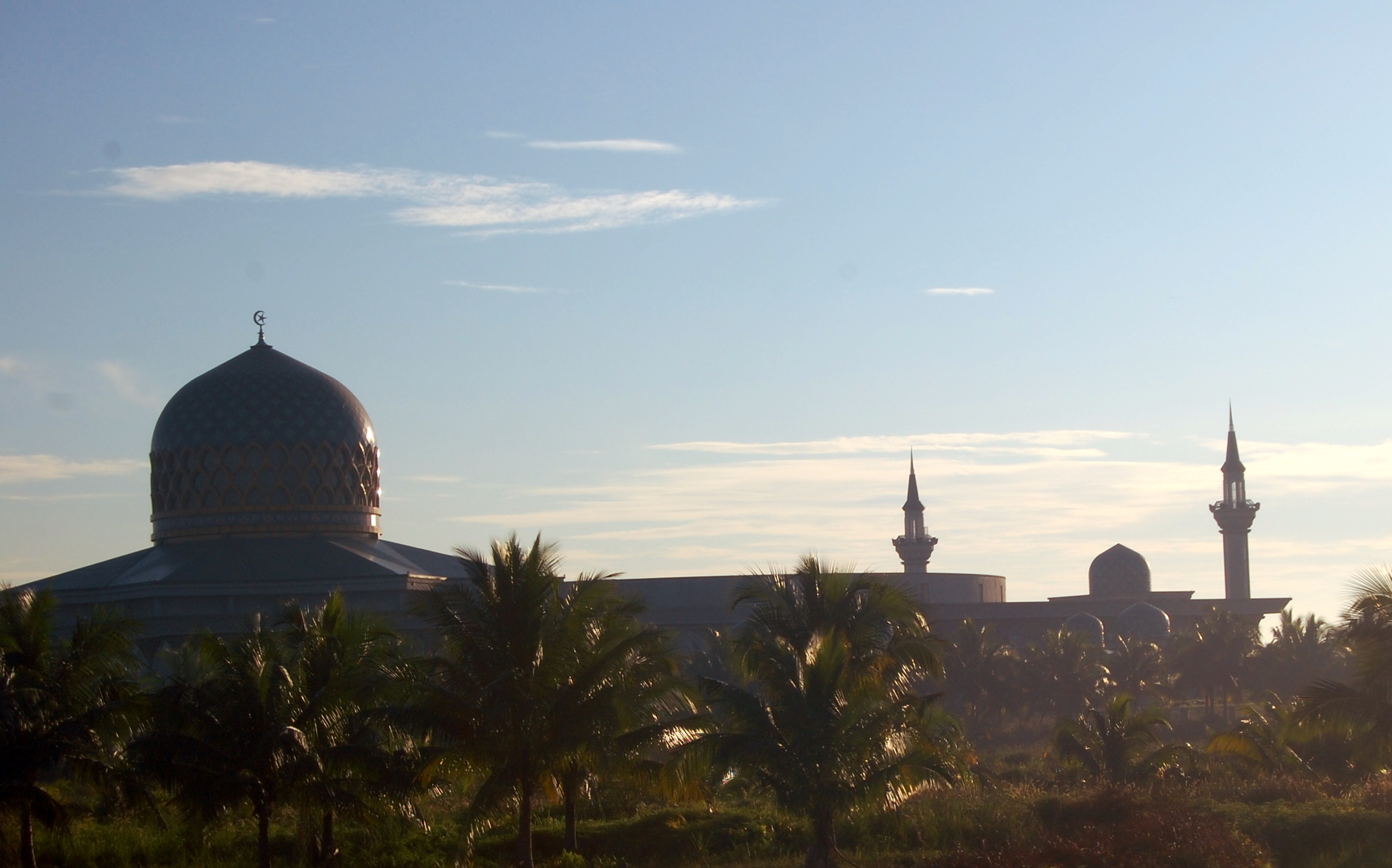 Masjid Biru Shah Alam